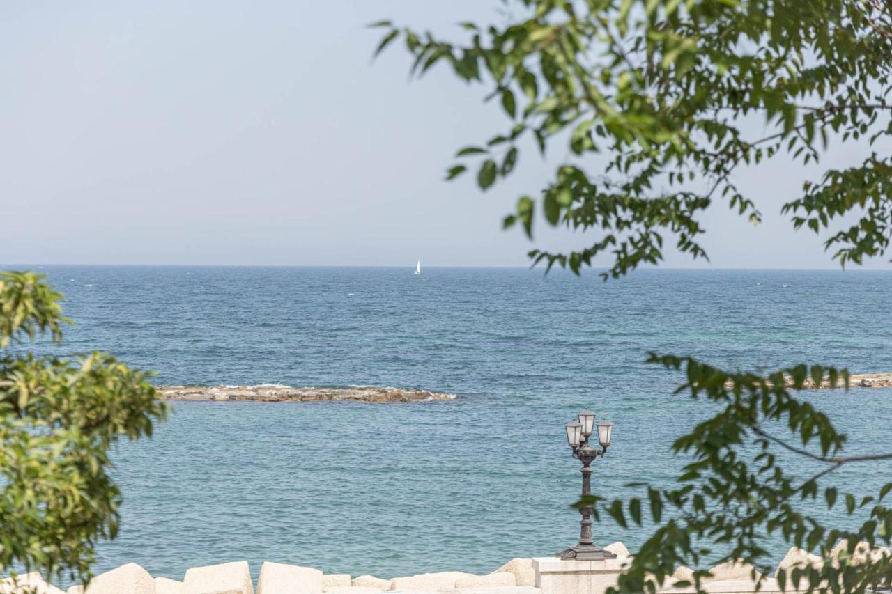 La Finestra Sul Mare Nel Cuore Di Bari Exteriör bild